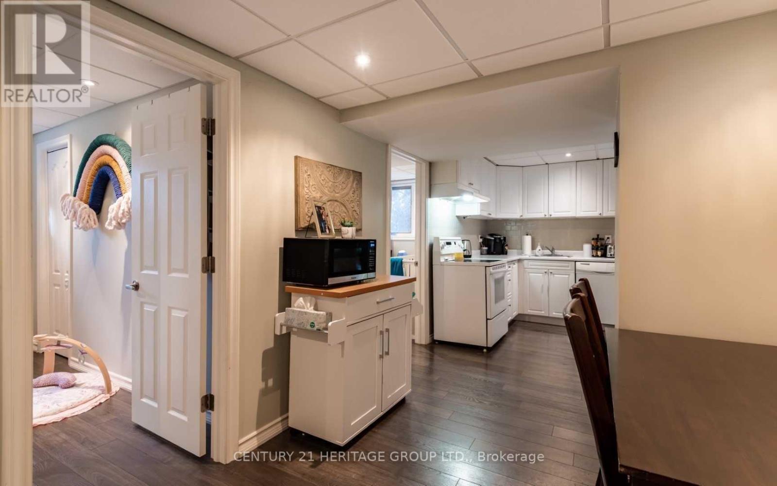 Lower - 239 Credit Creek Boulevard, Orangeville, Ontario  L9W 4M9 - Photo 9 - W12484138