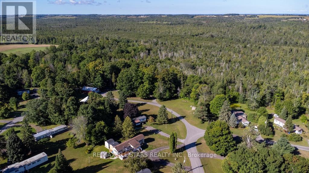 7 Marlene Drive, Kawartha Lakes, Ontario  L0A 1A0 - Photo 28 - X12368258