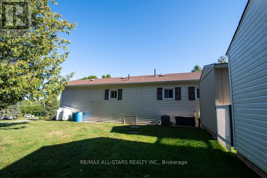 7 Marlene Drive, Kawartha Lakes, Ontario  L0A 1A0 - Photo 31 - X12368258