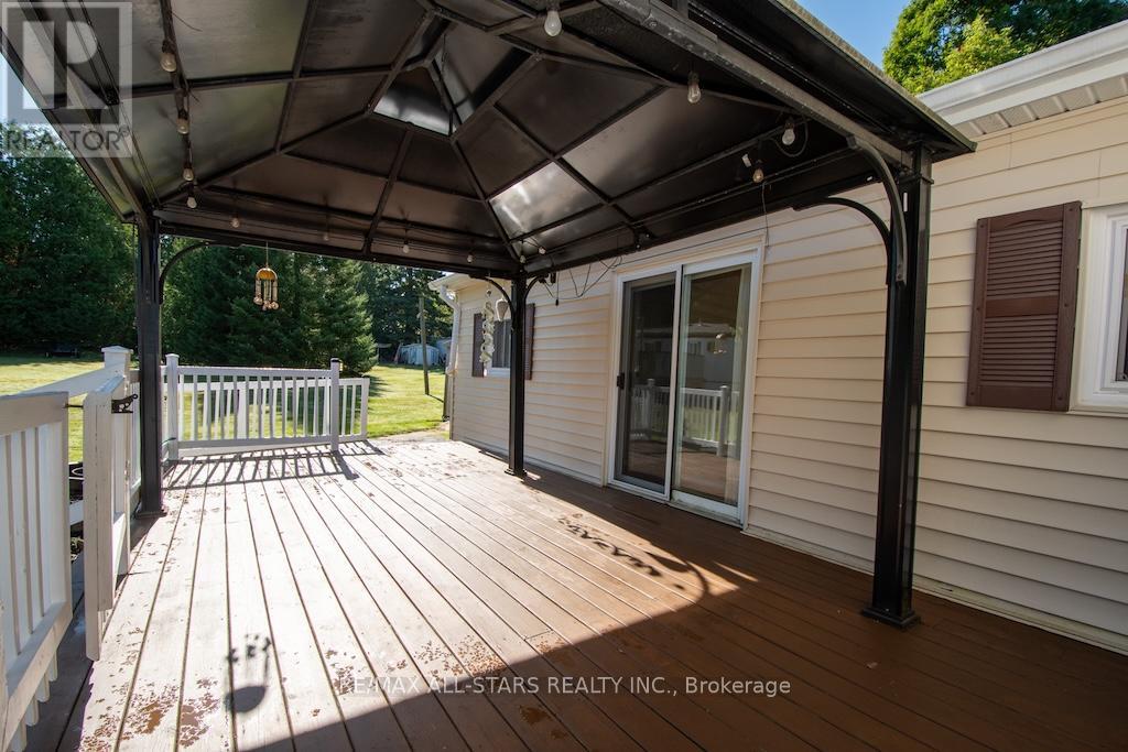 7 Marlene Drive, Kawartha Lakes, Ontario  L0A 1A0 - Photo 33 - X12368258