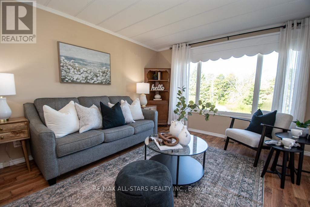 7 Marlene Drive, Kawartha Lakes, Ontario  L0A 1A0 - Photo 8 - X12368258