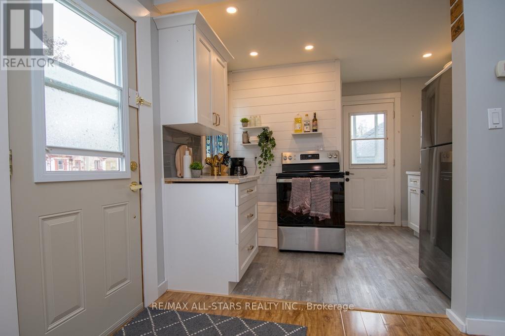 32 Adelaide Street S, Kawartha Lakes, Ontario  K9V 3J7 - Photo 7 - X12410336