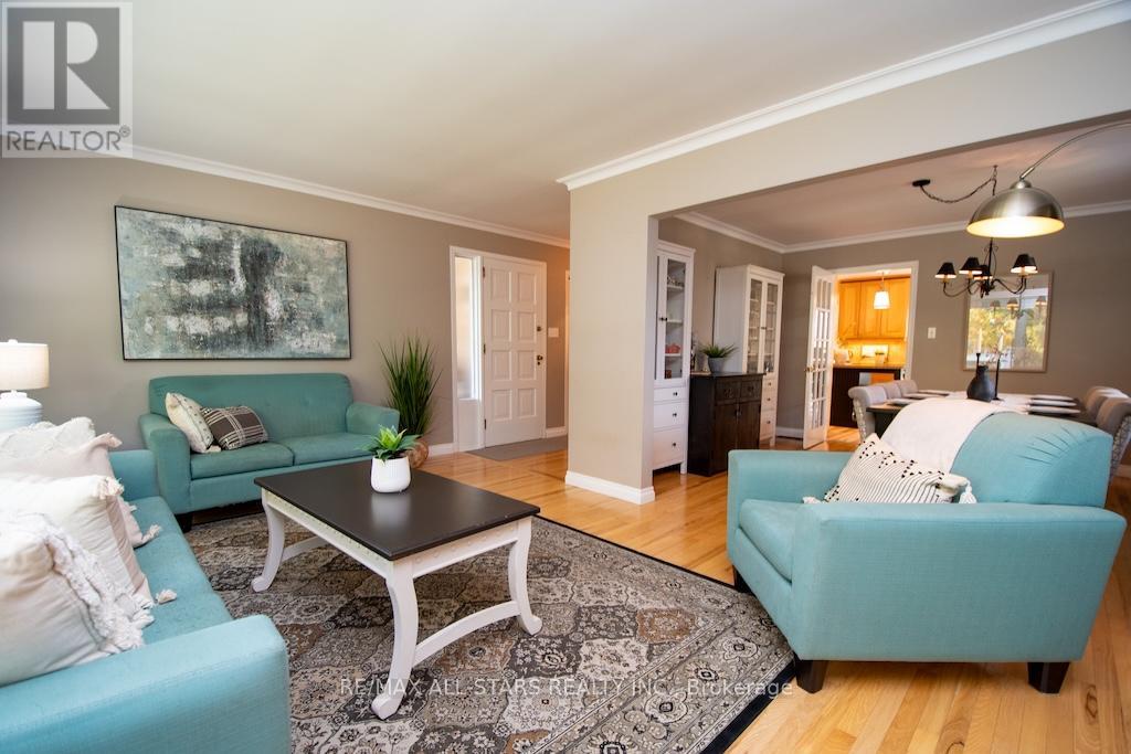 19 Adelaide Street S, Kawartha Lakes, Ontario  K9V 3J4 - Photo 6 - X12449576