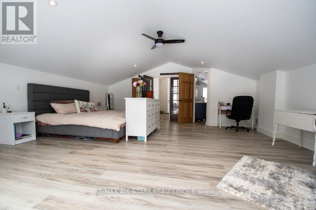 829 Peace Road, Kawartha Lakes, Ontario  K0L 2W0 - Photo 37 - X12453519