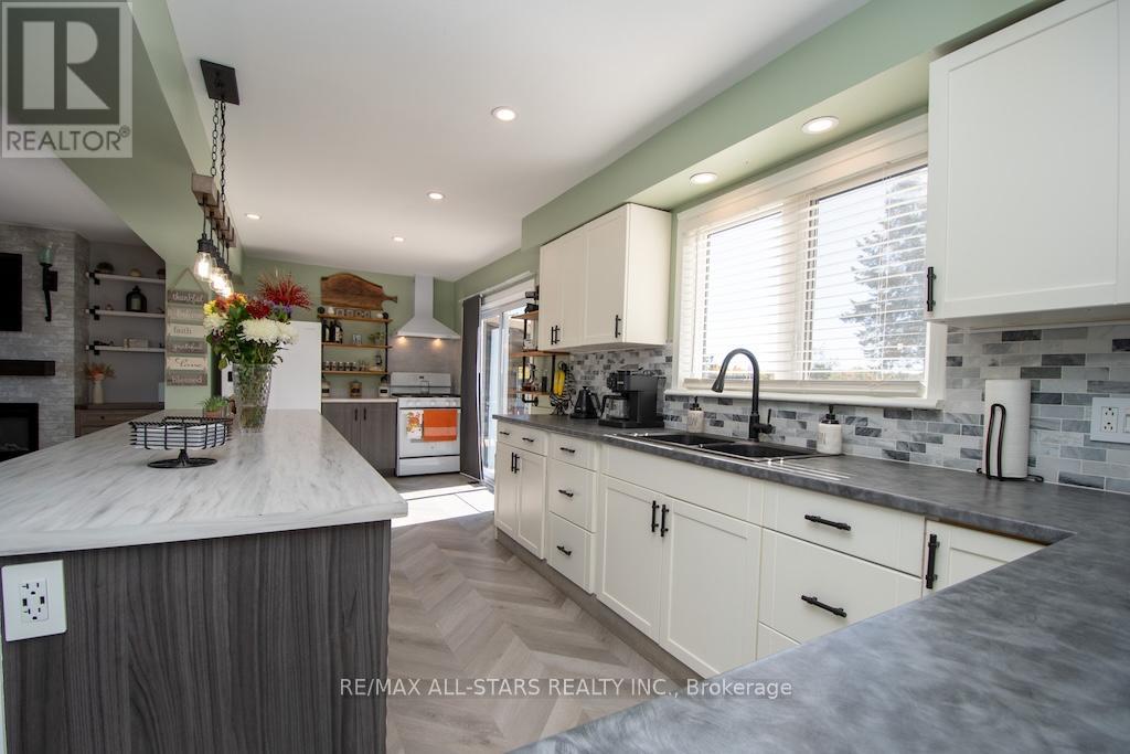 1412 7a Highway, Kawartha Lakes, Ontario  L0A 1A0 - Photo 13 - X12469045