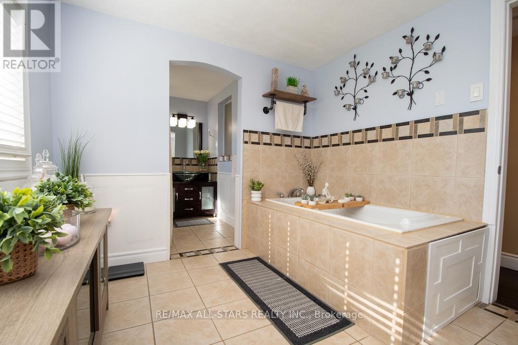 1412 7a Highway, Kawartha Lakes, Ontario  L0A 1A0 - Photo 33 - X12469045