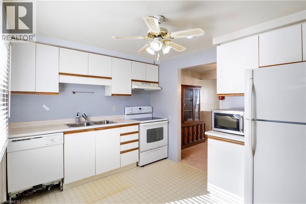 26 Sandalwood Drive, Cambridge, Ontario  N1P 1A8 - Photo 6 - 40782438