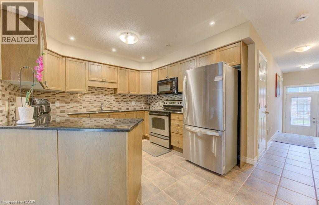 330 Dearborn Boulevard Unit# 7, Waterloo, Ontario  N2J 4Y9 - Photo 10 - 40781871
