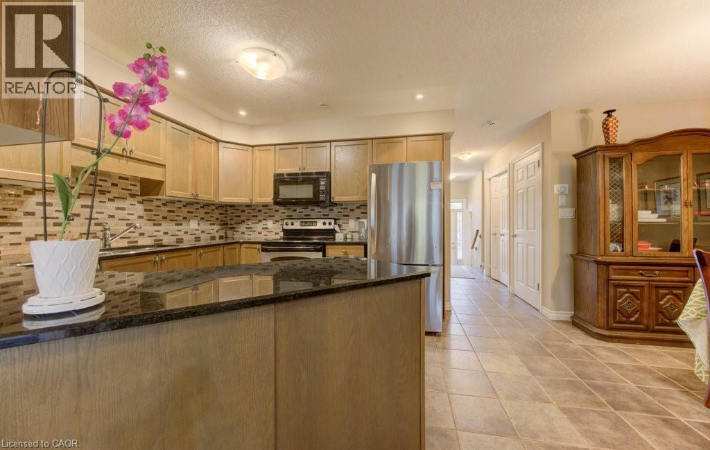 330 Dearborn Boulevard Unit# 7, Waterloo, Ontario  N2J 4Y9 - Photo 19 - 40781871