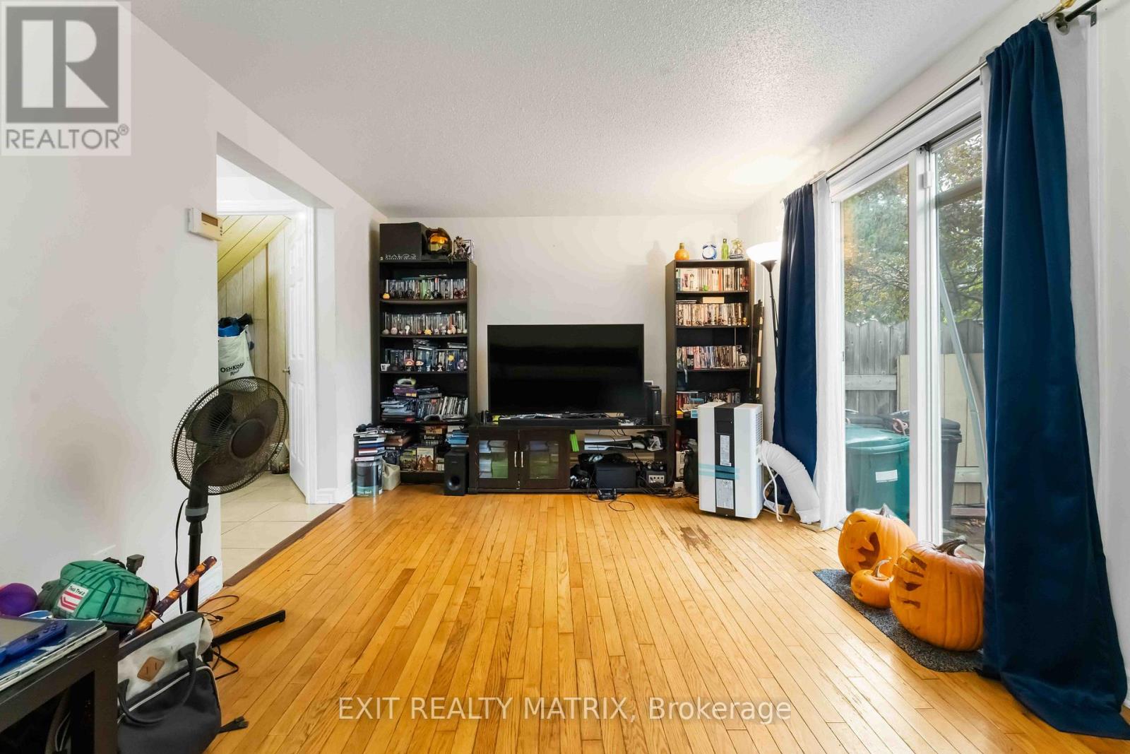 B - 1468 Heatherington Road, Ottawa, Ontario  K1V 6S1 - Photo 13 - X12450789