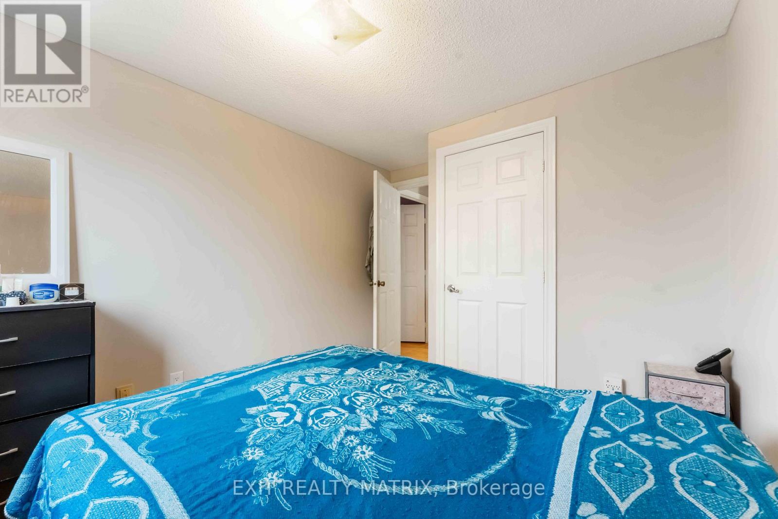 B - 1468 Heatherington Road, Ottawa, Ontario  K1V 6S1 - Photo 16 - X12450789