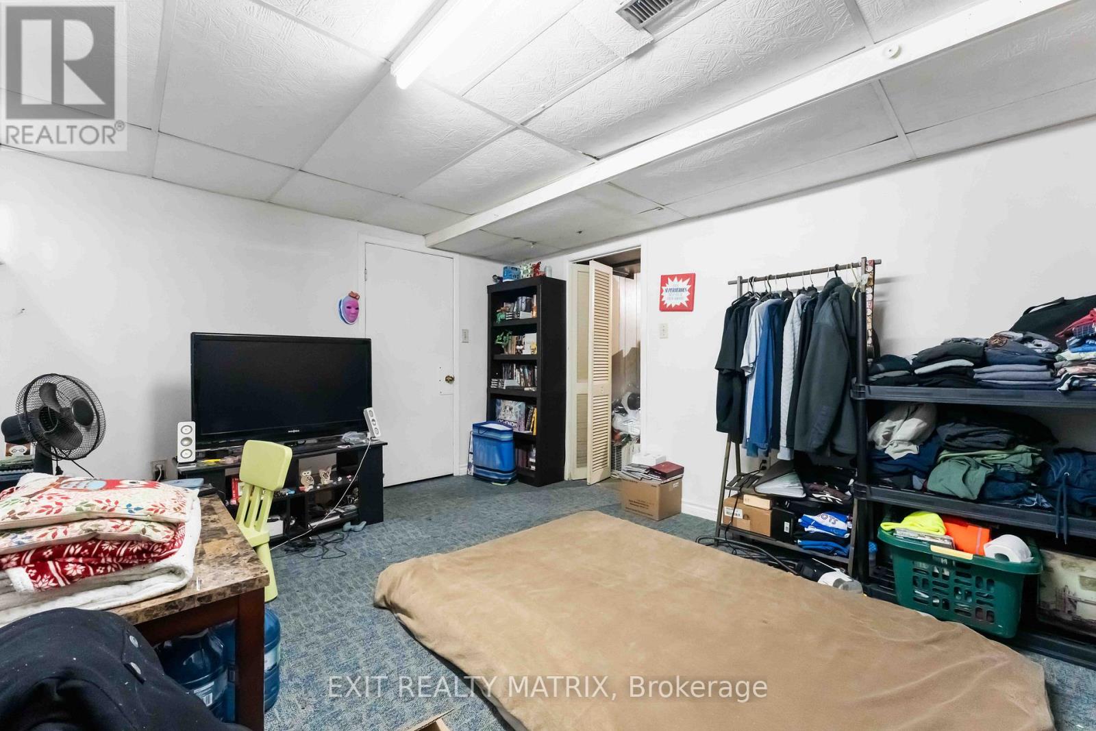B - 1468 Heatherington Road, Ottawa, Ontario  K1V 6S1 - Photo 25 - X12450789