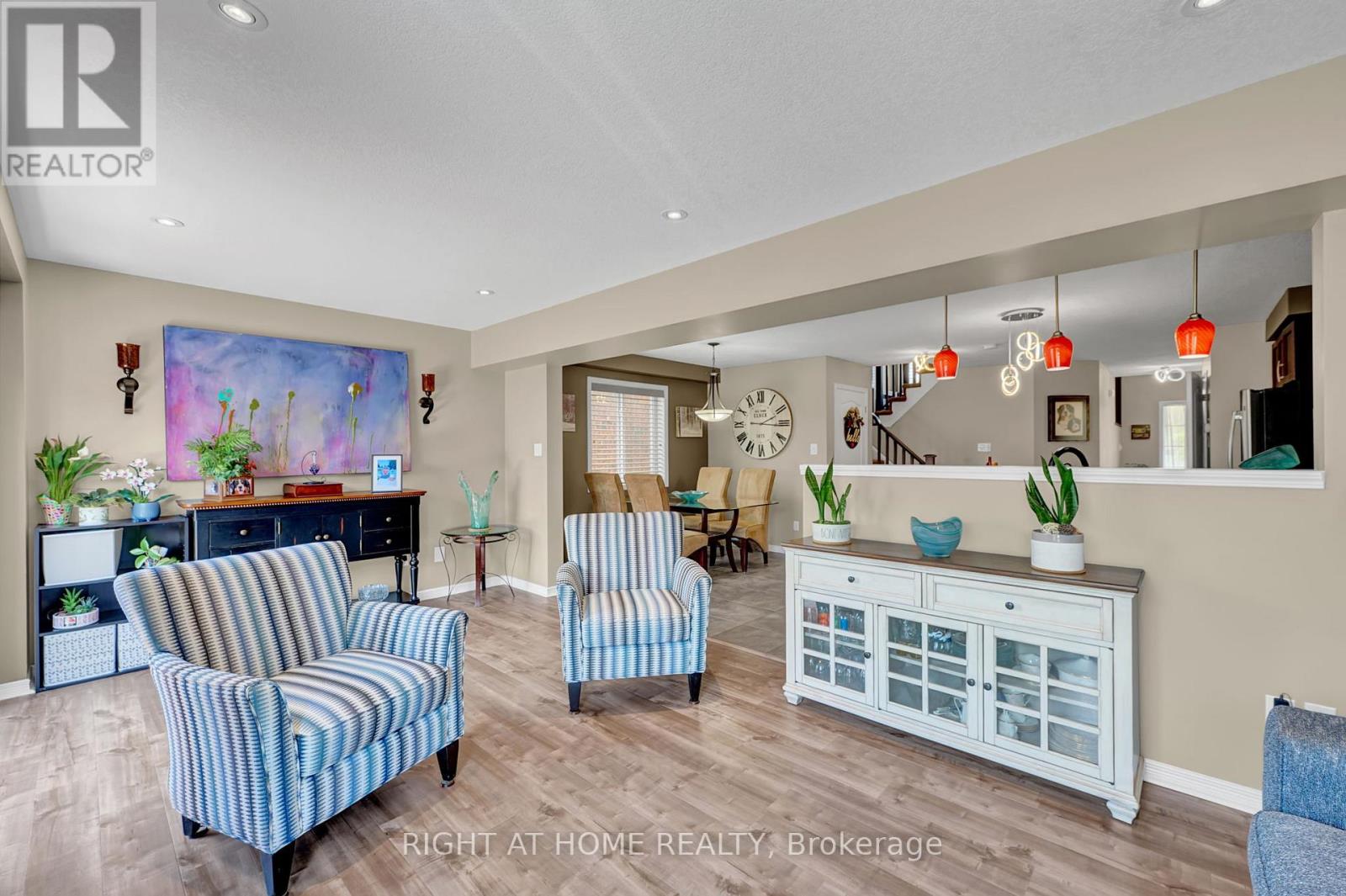 211 Hardcastle Drive, Cambridge, Ontario  N1S 0A8 - Photo 13 - X12484123