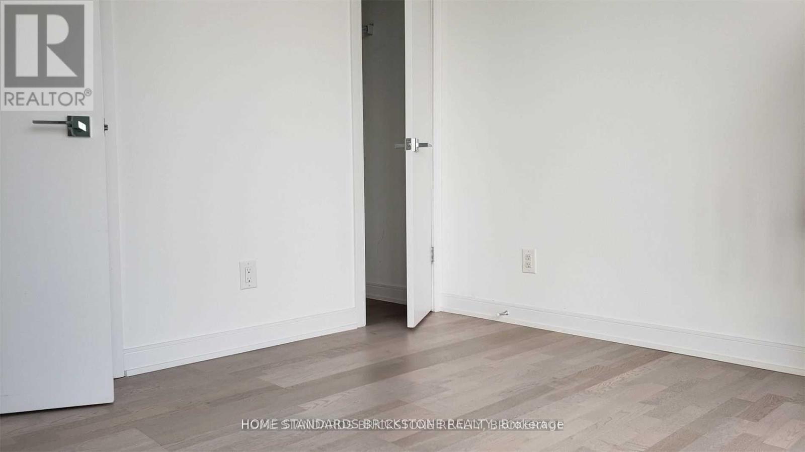 2605 - 57 St Joseph Street, Toronto, Ontario  M5S 0C5 - Photo 9 - C12484182