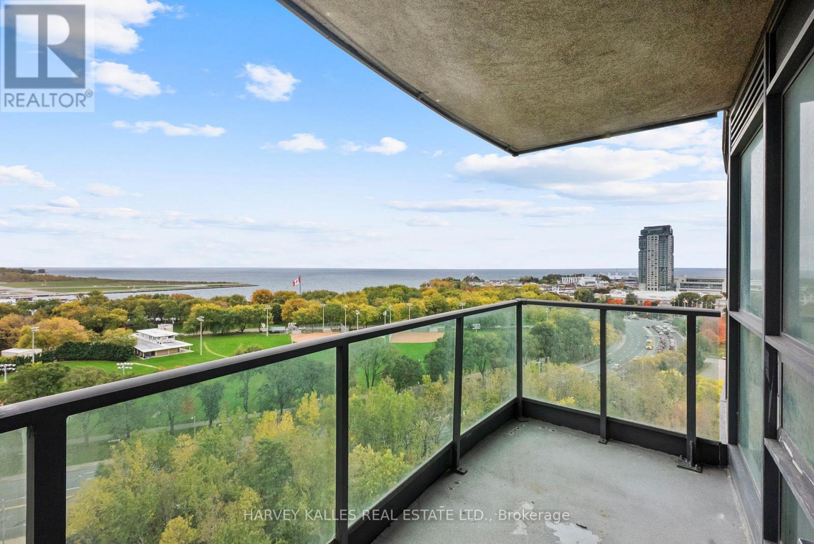 1608 - 219 Fort York Boulevard, Toronto, Ontario  M5V 1B1 - Photo 30 - C12484184
