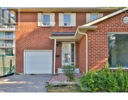 18 DERVOCK CRESCENT, Toronto, Ontario