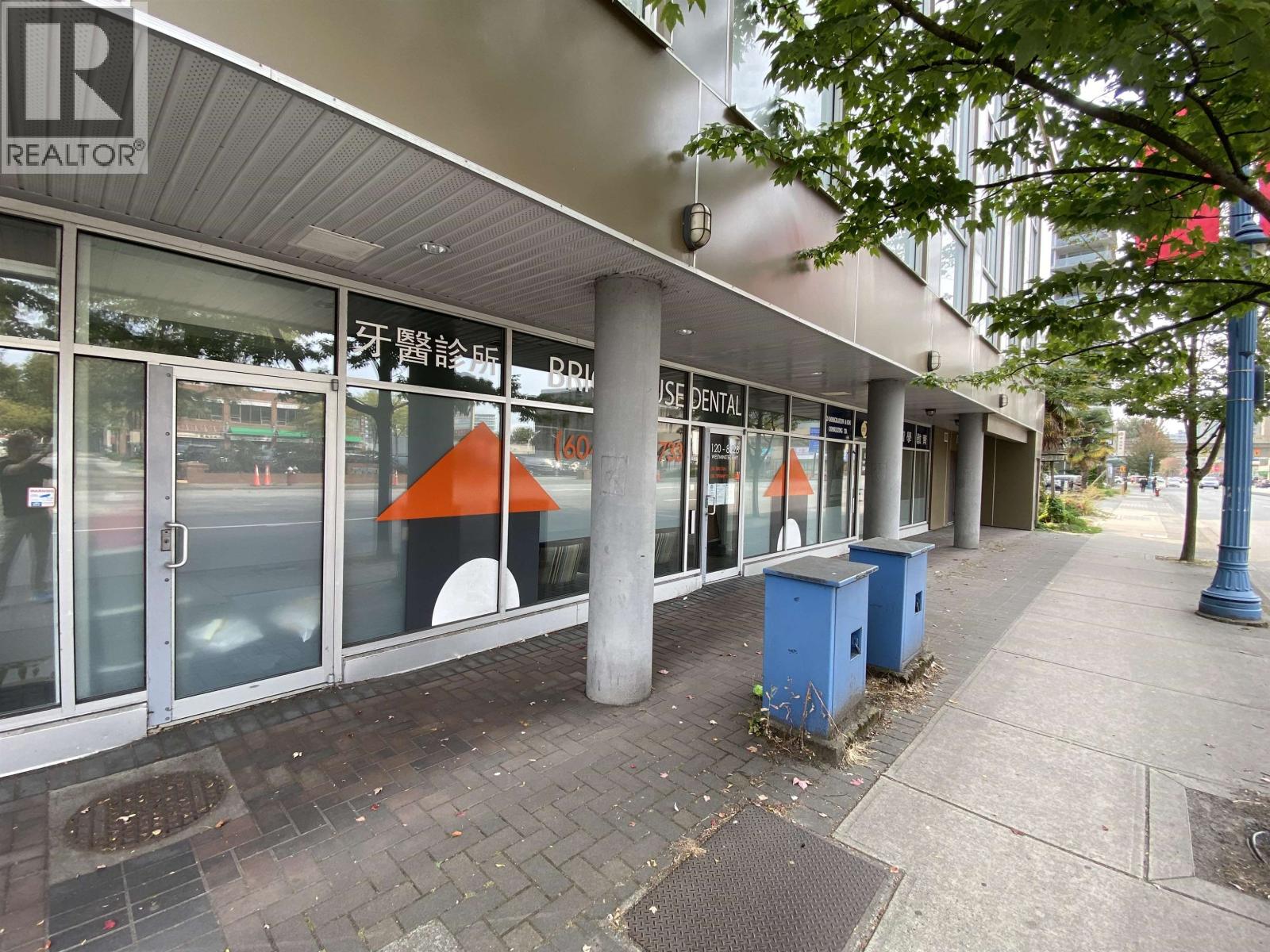 Listing Picture 14 of 40 : 120 8228 WESTMINSTER HIGHWAY, Richmond / 烈治文 - 魯藝地產 Yvonne Lu Group - MLS Medallion Club Member