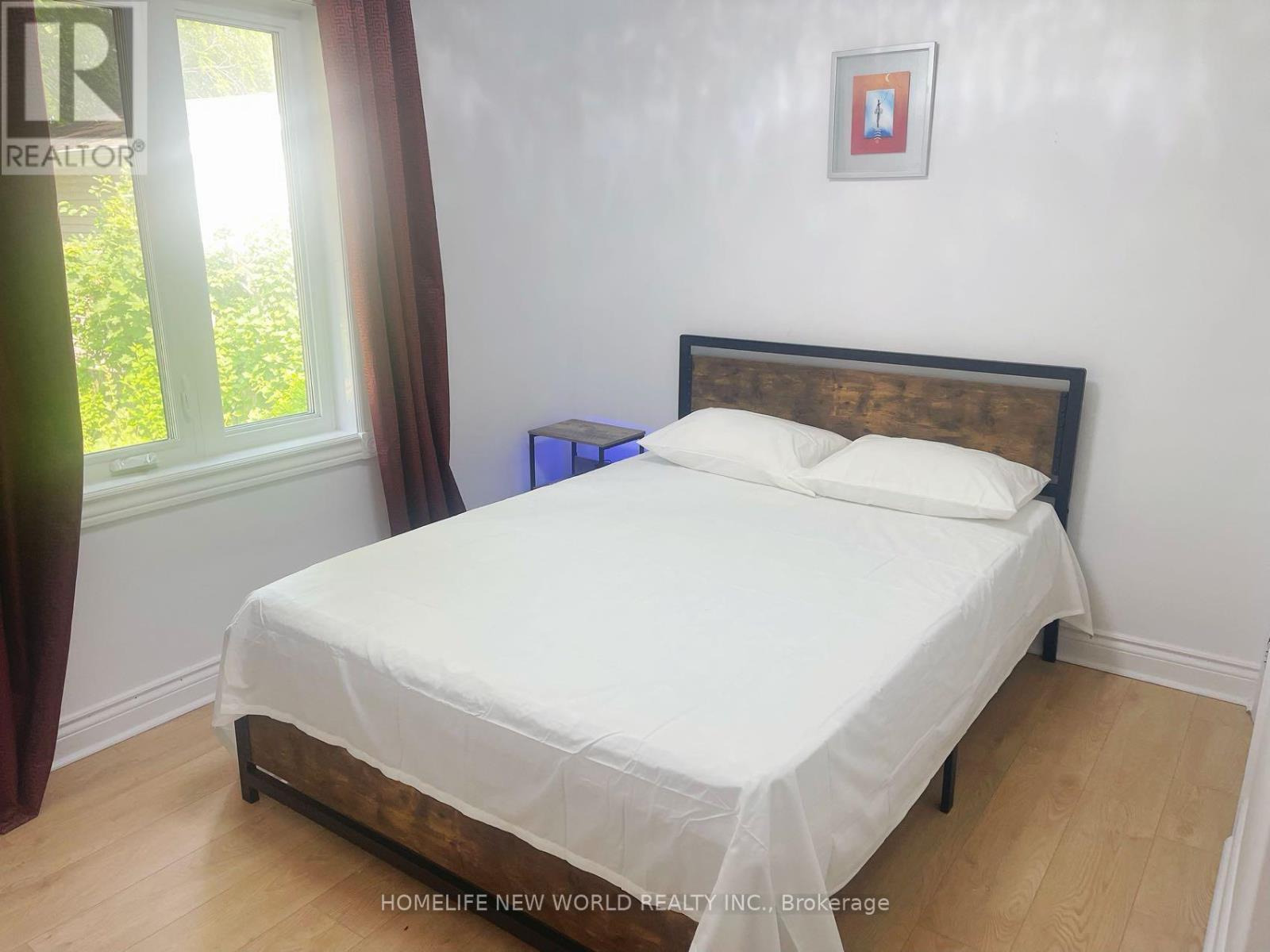 Main - 2746 Midland Avenue, Toronto, Ontario  M1S 1S1 - Photo 2 - E12484153