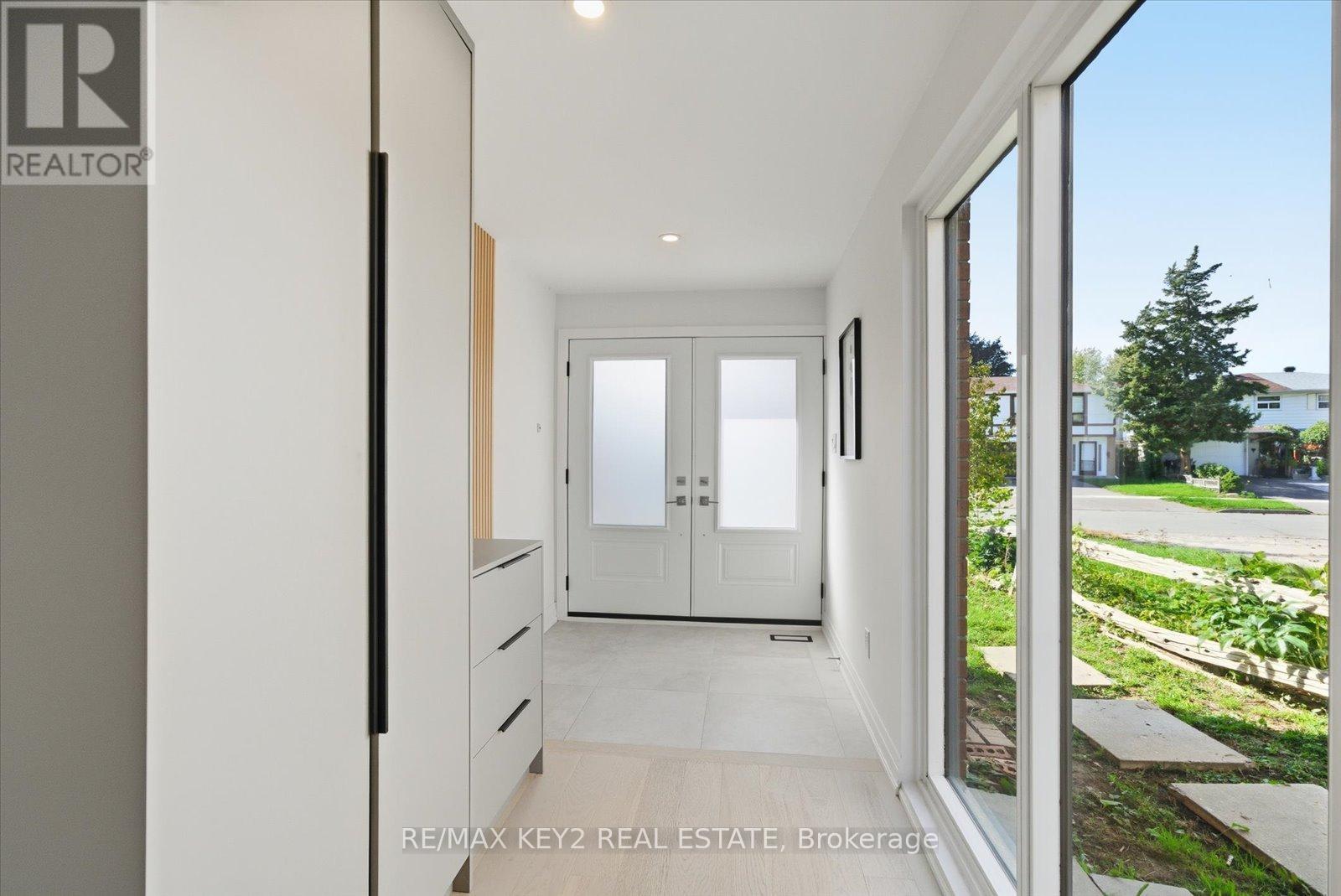 73 Glen Springs Drive, Toronto, Ontario  M1W 1X7 - Photo 3 - E12484231