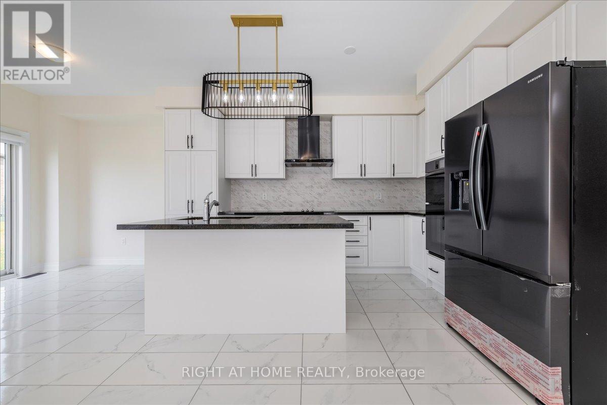 78 Lorne Thomas Place, New Tecumseth, Ontario  L9R 0V8 - Photo 8 - N12484149