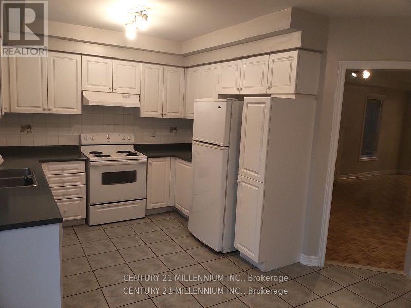 79 Castillian Drive, Vaughan, Ontario  L4H 1S9 - Photo 6 - N12484183