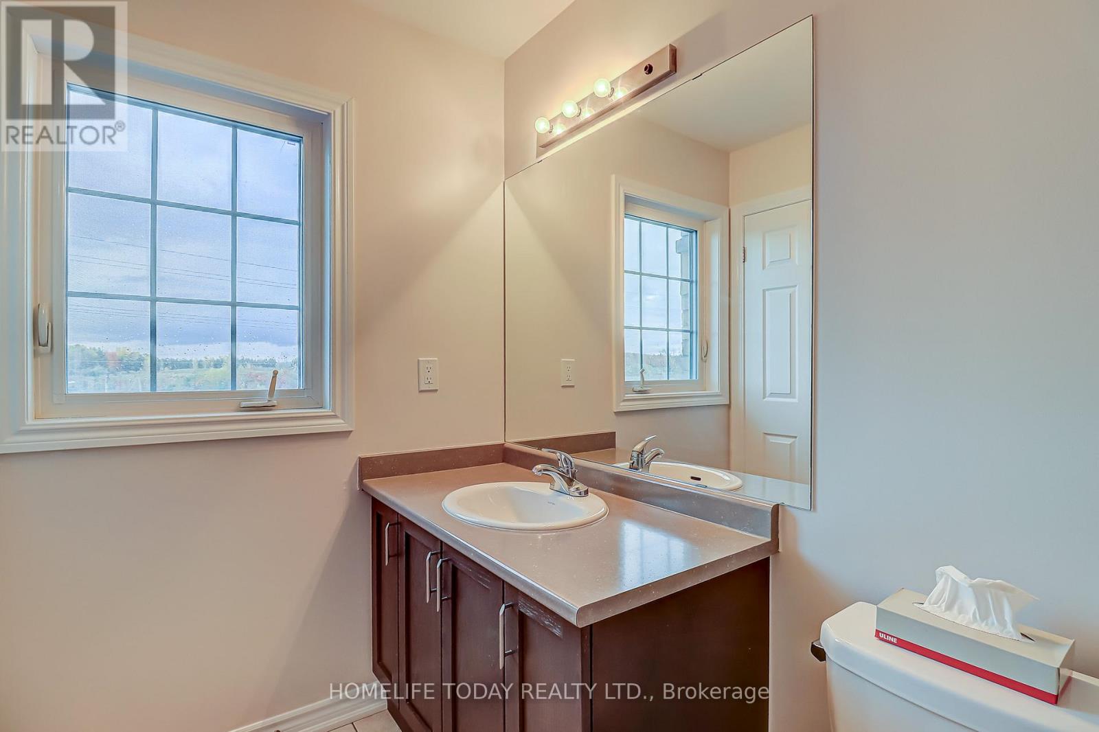 67 Daniele Crescent, Bradford West Gwillimbury (Bradford), Ontario  L3Z 0V7 - Photo 24 - N12484224