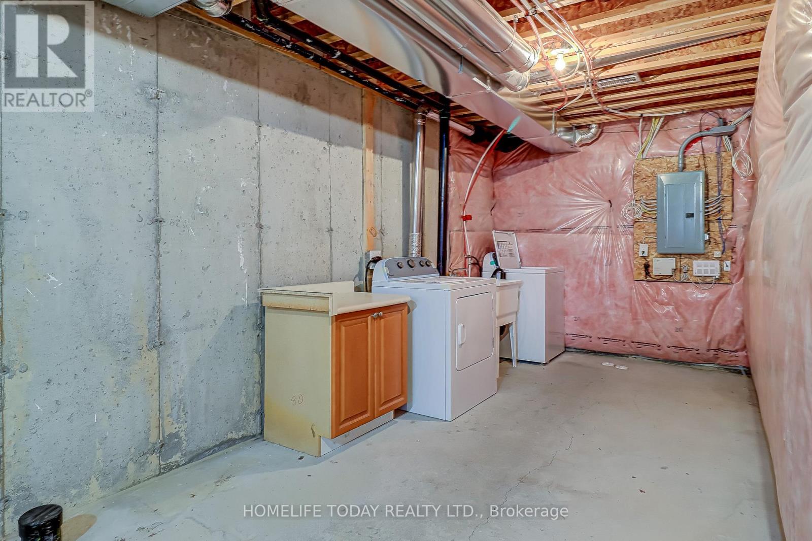 67 Daniele Crescent, Bradford West Gwillimbury (Bradford), Ontario  L3Z 0V7 - Photo 28 - N12484224