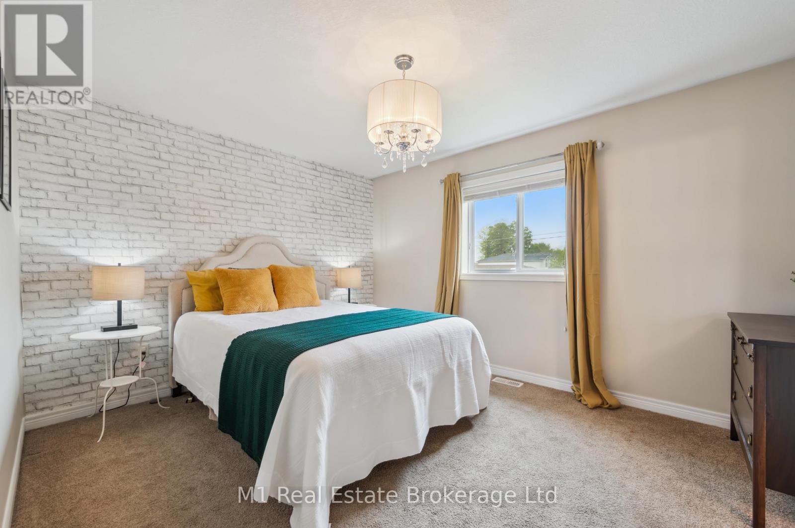 12 Oakes Court, Guelph, Ontario  N1E 0J6 - Photo 21 - X12484302