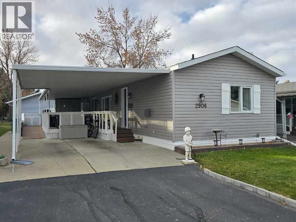 2906 30 Avenue S, Lethbridge, Alberta