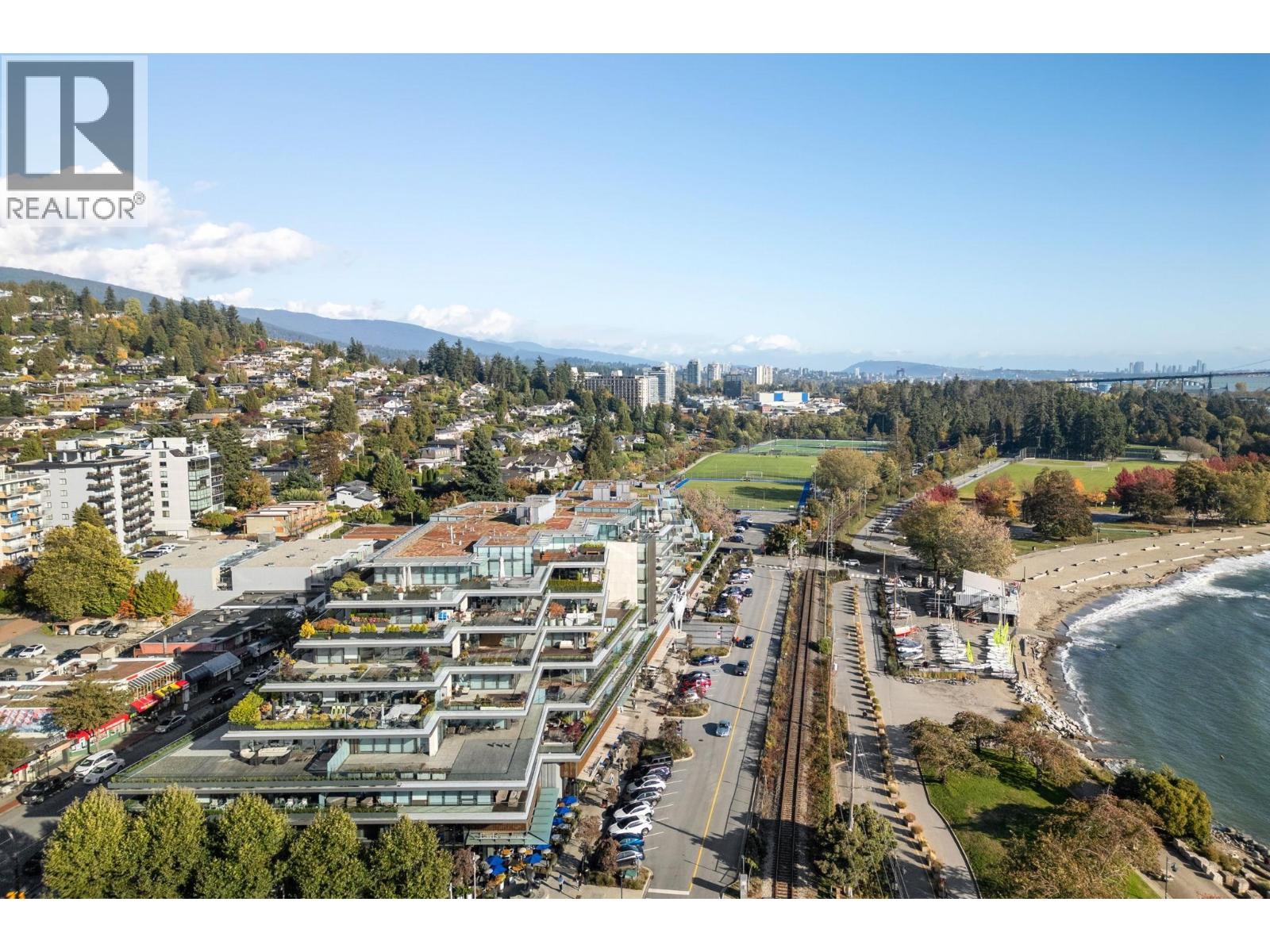 209 1355 Bellevue Avenue, West Vancouver, British Columbia  V7T 0B4 - Photo 38 - R3062050
