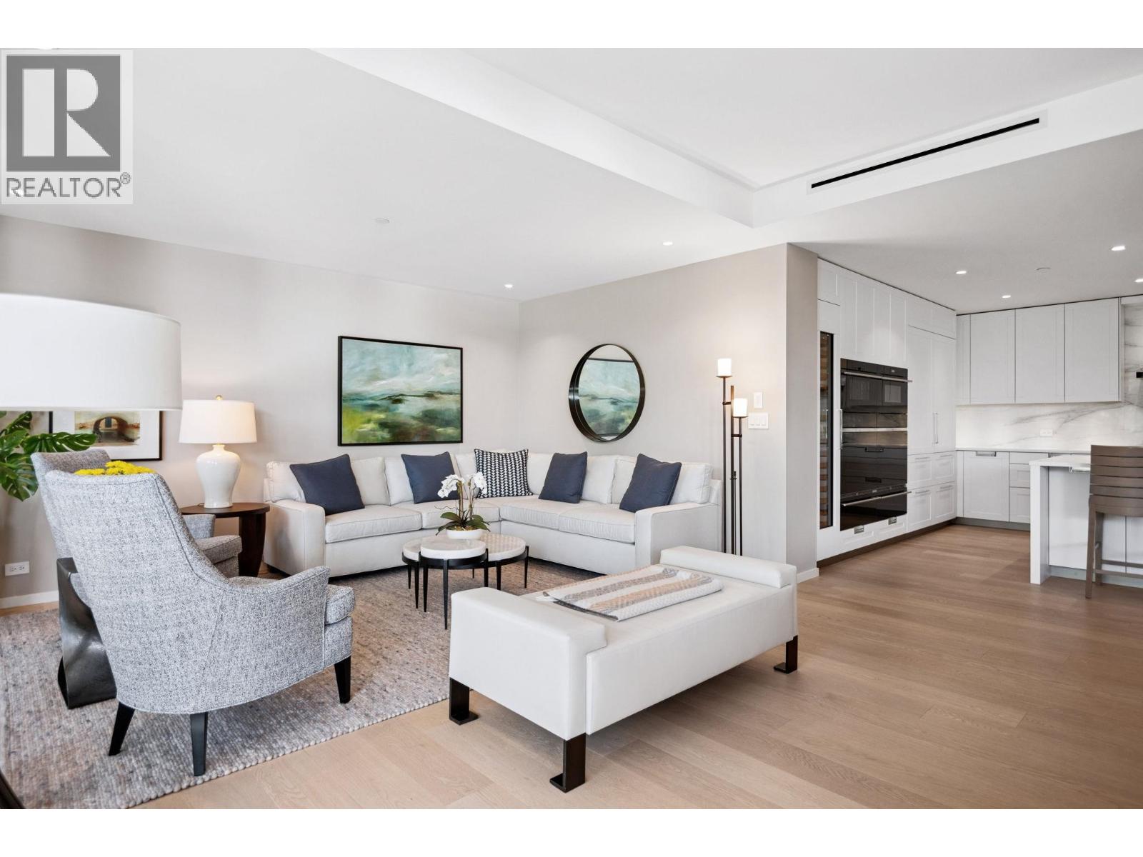 209 1355 Bellevue Avenue, West Vancouver, British Columbia  V7T 0B4 - Photo 8 - R3062050