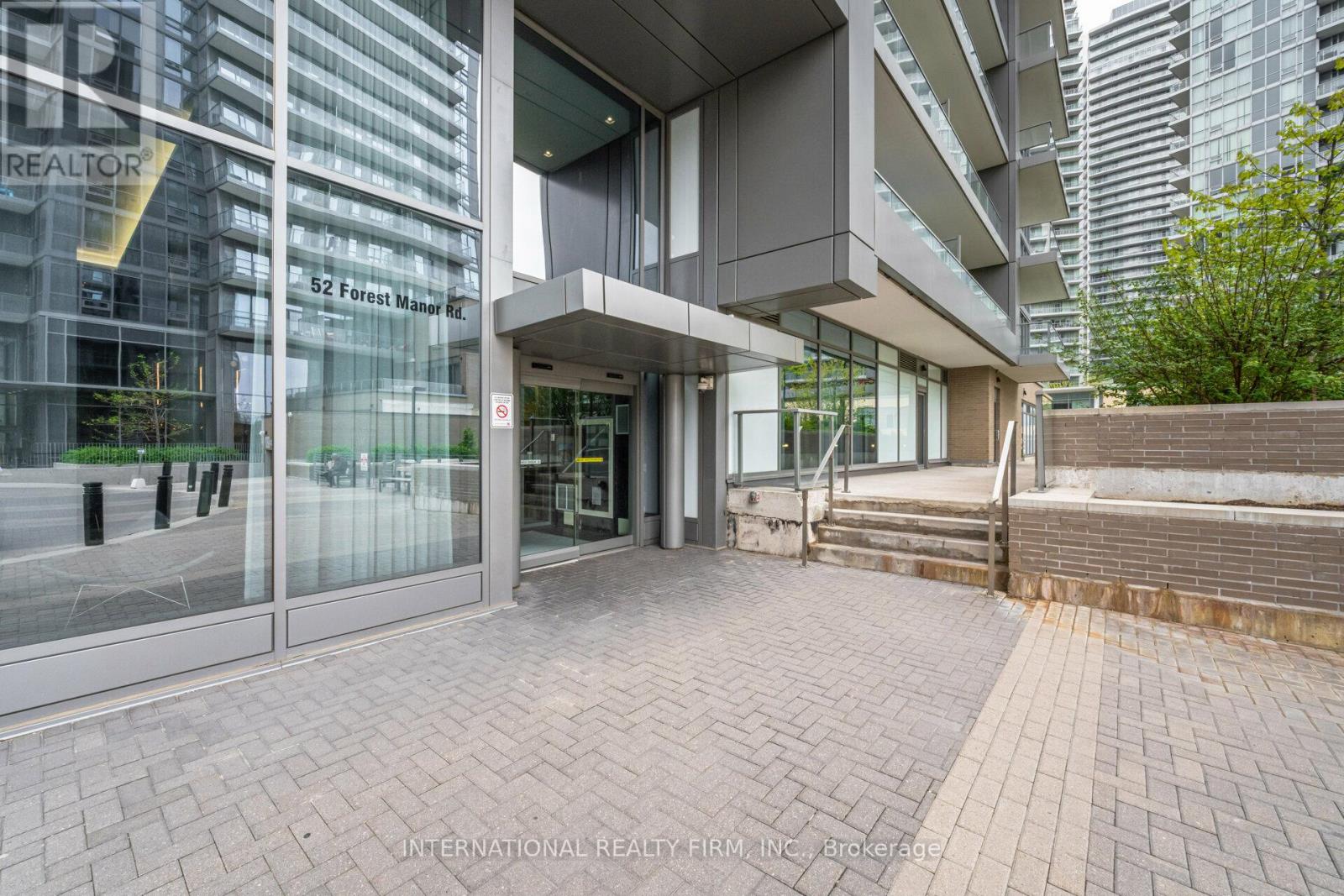 303 - 52 Forest Manor Road, Toronto, Ontario  M2J 0E2 - Photo 4 - C12355139