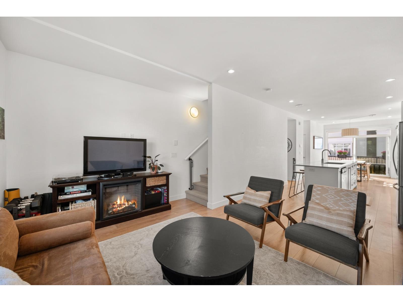 23 27735 Roundhouse Drive, Abbotsford, British Columbia  V4X 0A2 - Photo 8 - R3062001