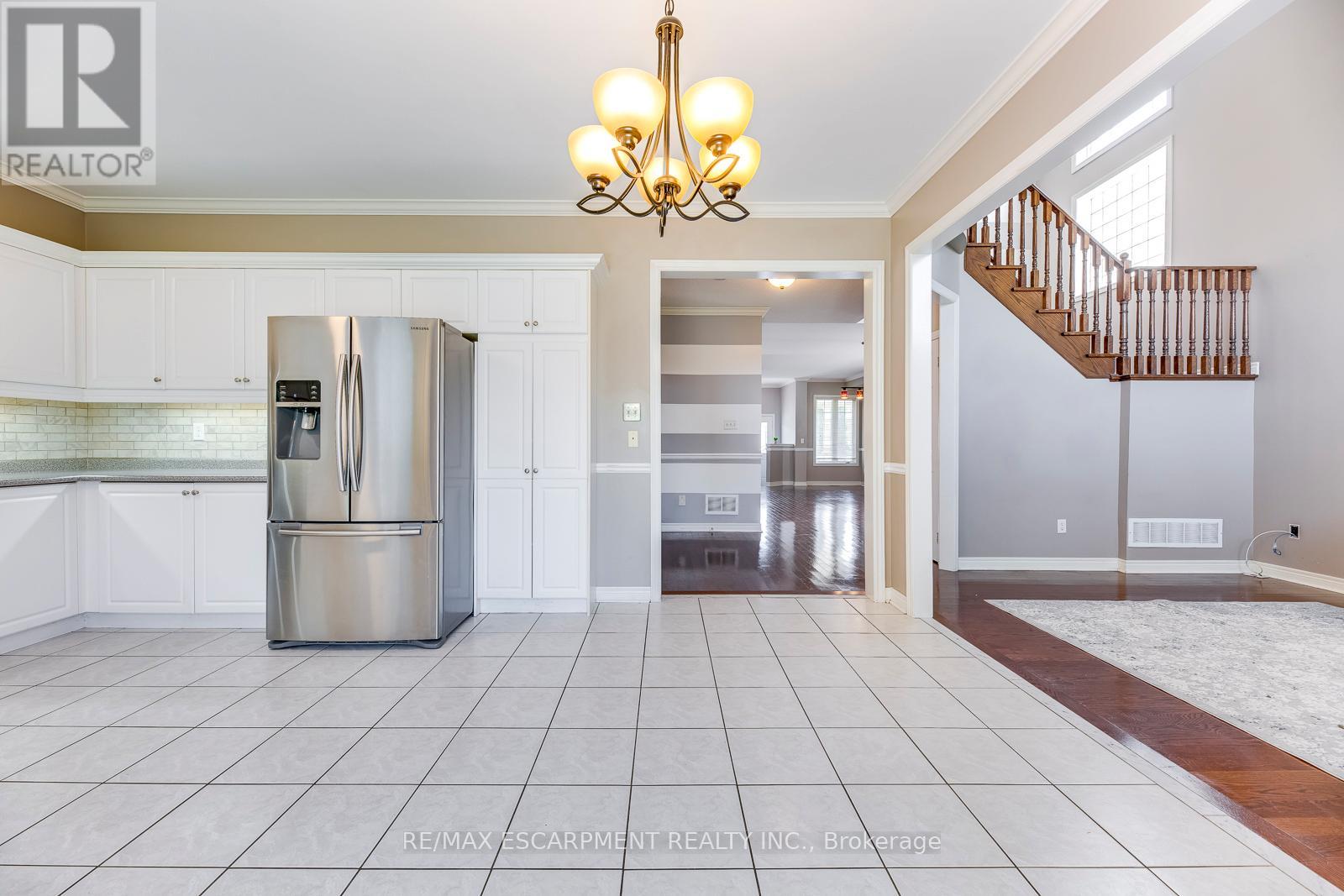 2417 West Ham Road, Oakville, Ontario  L6M 3X6 - Photo 18 - W12484186