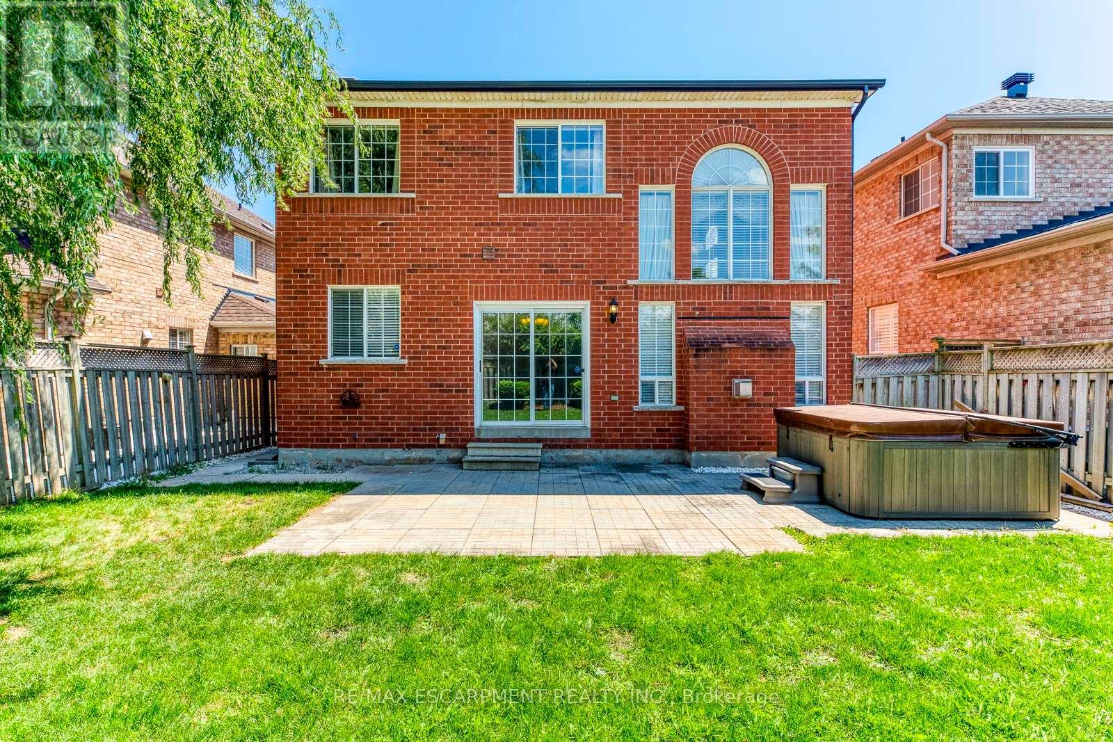 2417 West Ham Road, Oakville, Ontario  L6M 3X6 - Photo 37 - W12484186