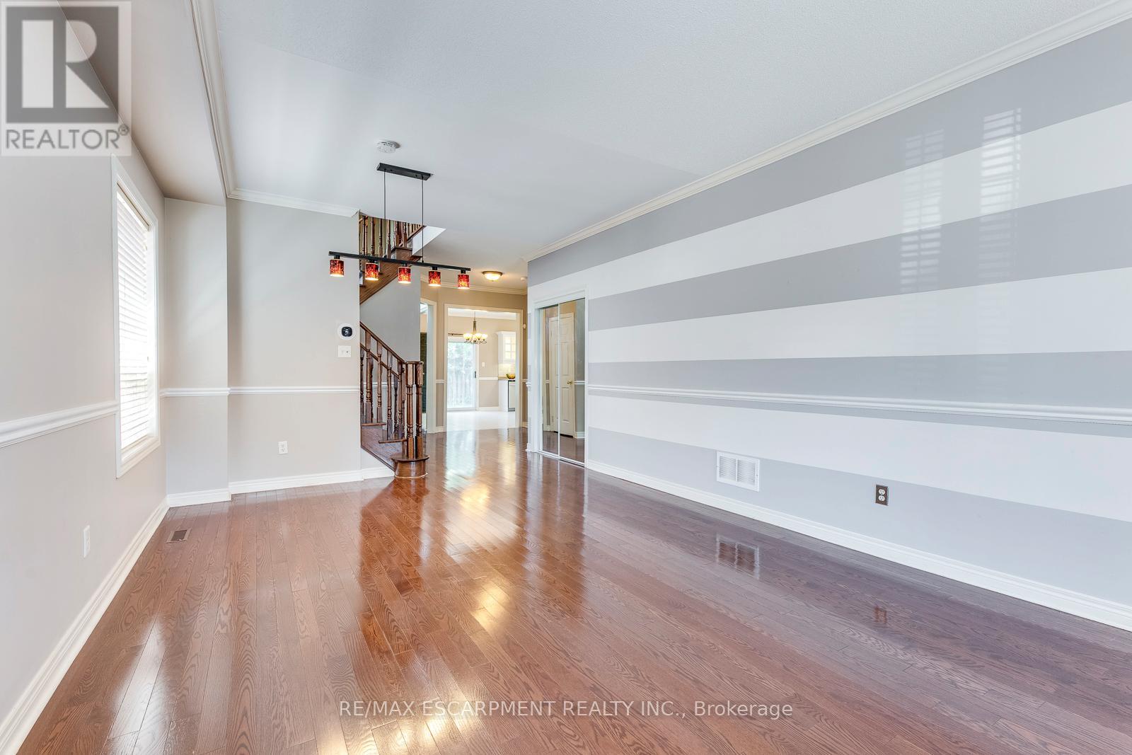 2417 West Ham Road, Oakville, Ontario  L6M 3X6 - Photo 4 - W12484186