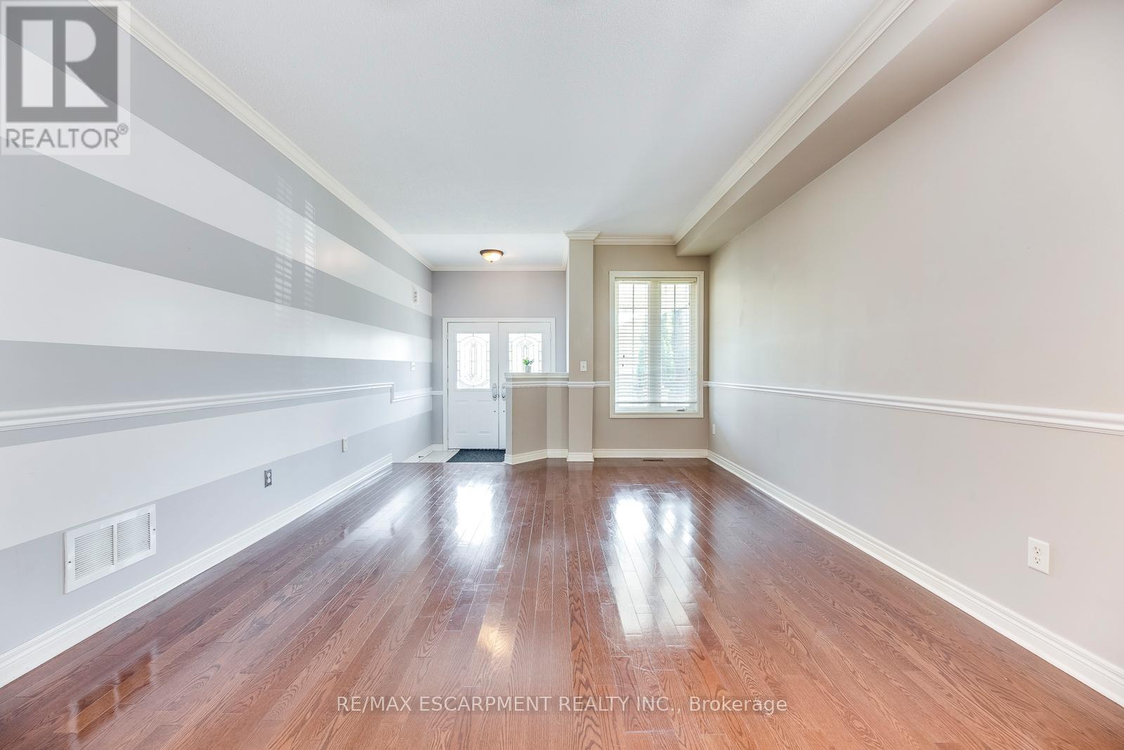 2417 West Ham Road, Oakville, Ontario  L6M 3X6 - Photo 5 - W12484186