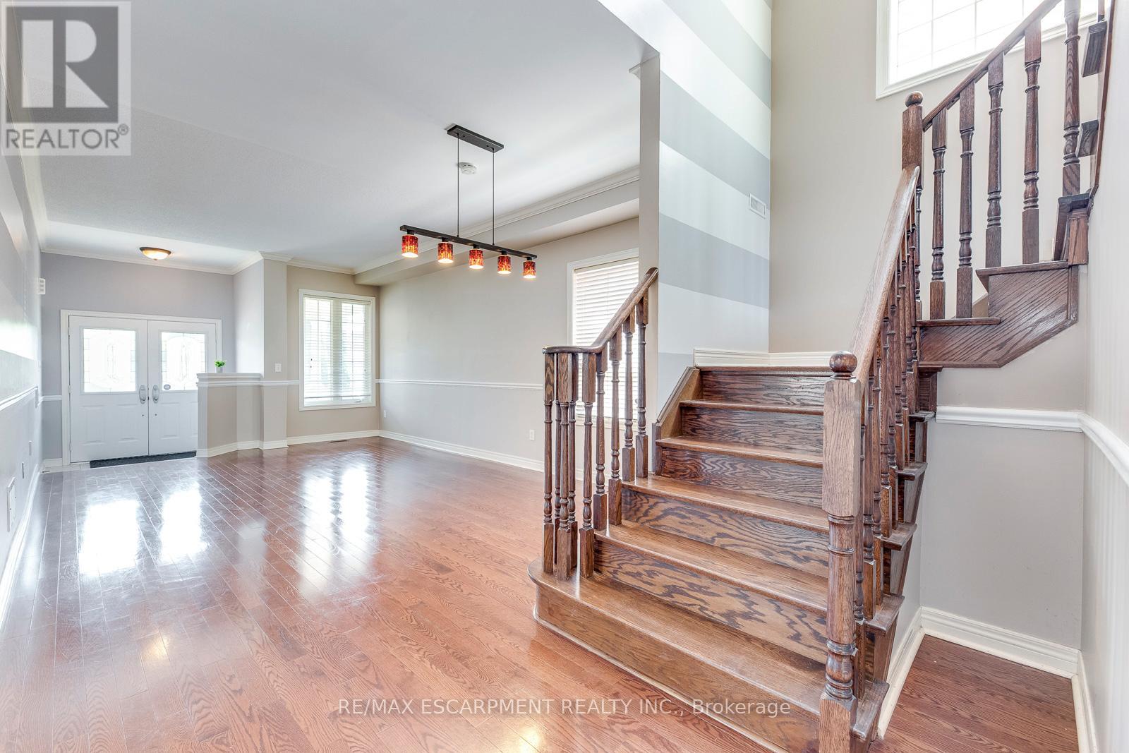 2417 West Ham Road, Oakville, Ontario  L6M 3X6 - Photo 8 - W12484186