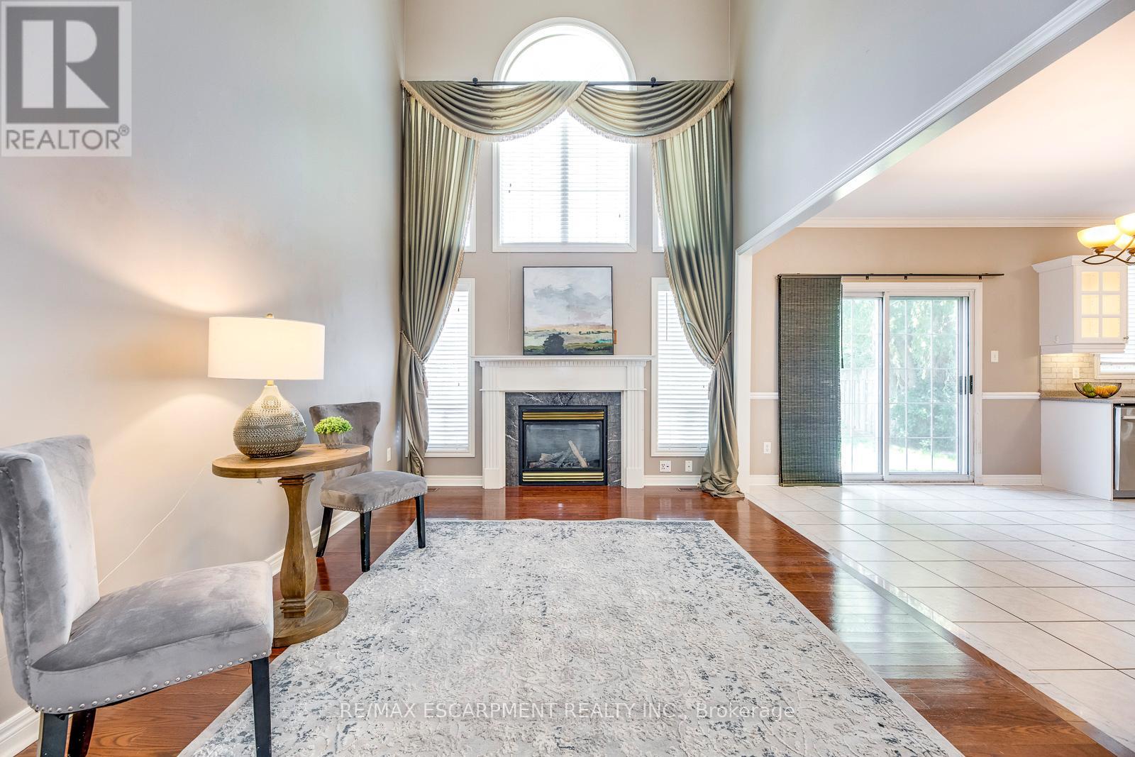 2417 West Ham Road, Oakville, Ontario  L6M 3X6 - Photo 9 - W12484186