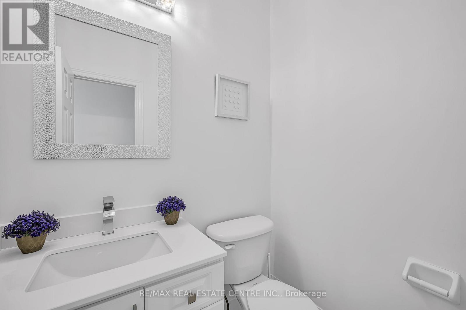 425 Bussel Crescent, Milton, Ontario  L9T 0W7 - Photo 6 - W12484189