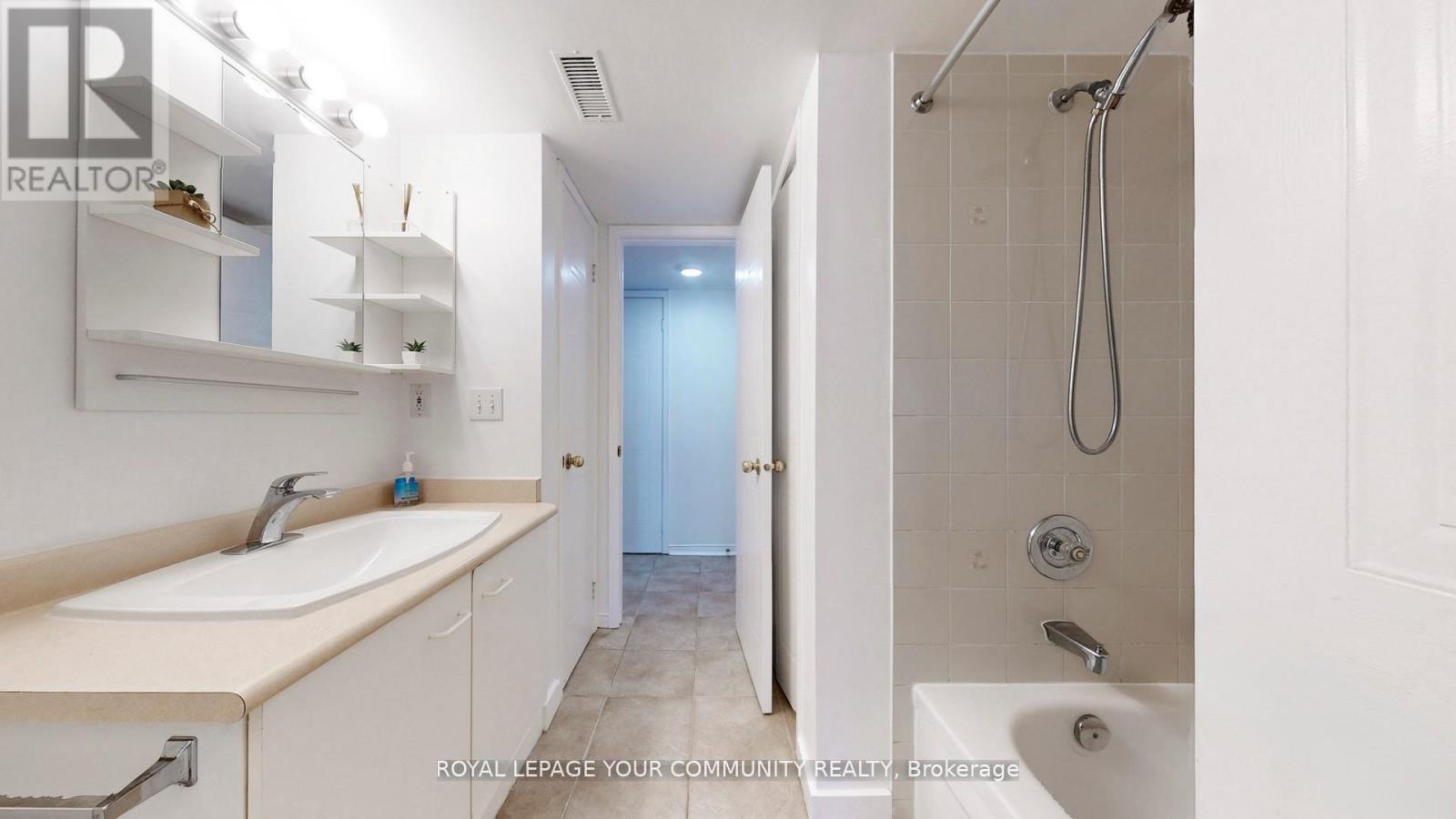 148 - 85 Bristol Road, Mississauga, Ontario  L4Z 3P3 - Photo 16 - W12484190