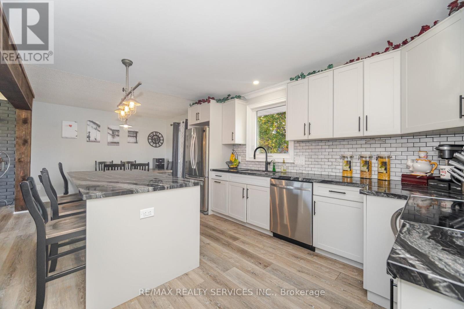 32 Caledon Street, Caledon, Ontario  L7K 0E2 - Photo 11 - W12484192