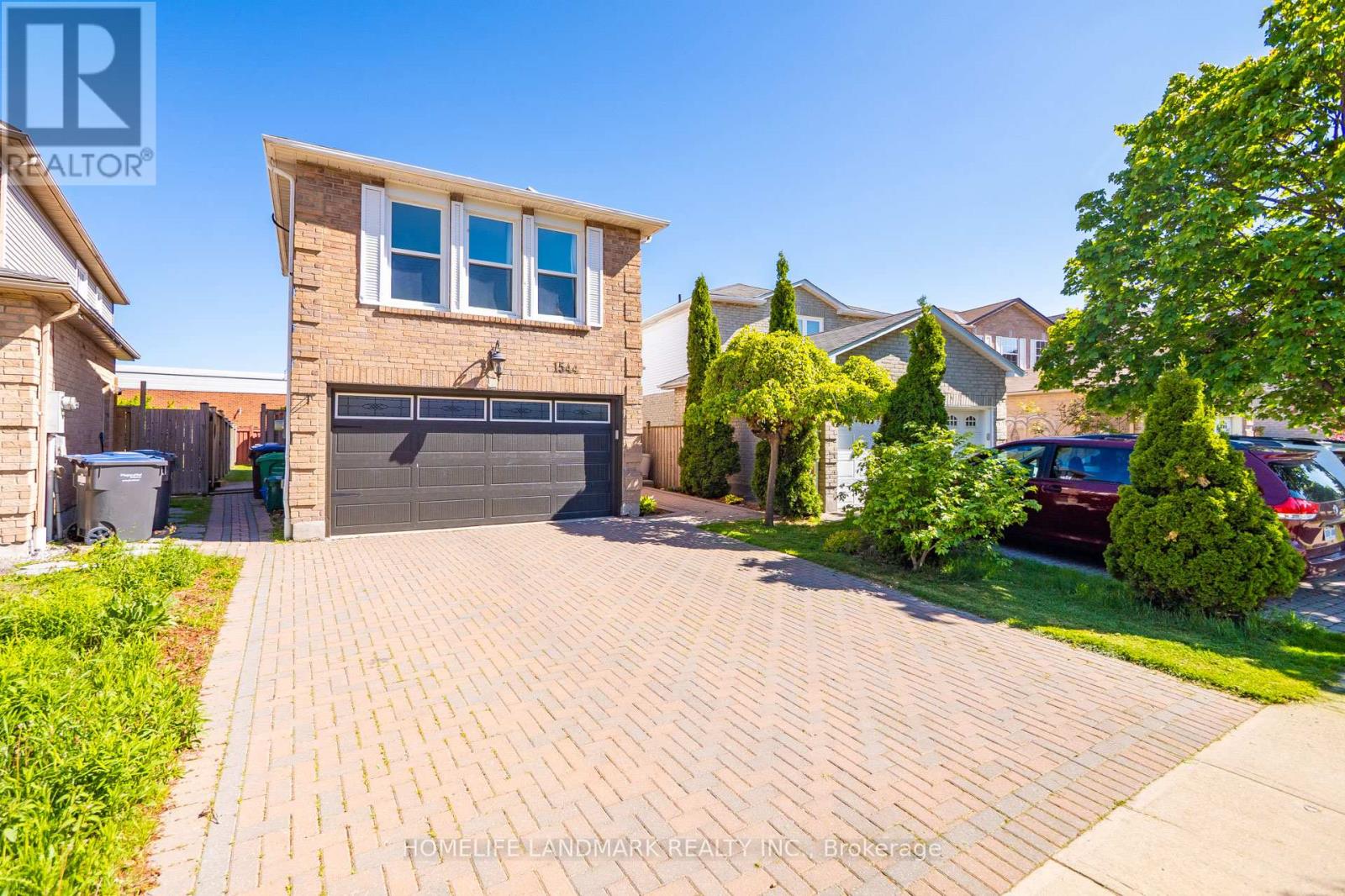 1544 Kirkrow Crescent, Mississauga, Ontario  L5M 3Y8 - Photo 2 - W12484207