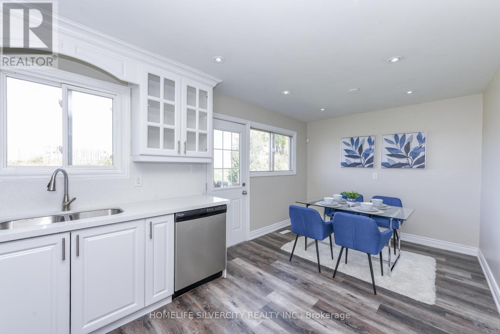 3701 Keenan Crescent, Mississauga, Ontario  L4T 3M1 - Photo 17 - W12484230