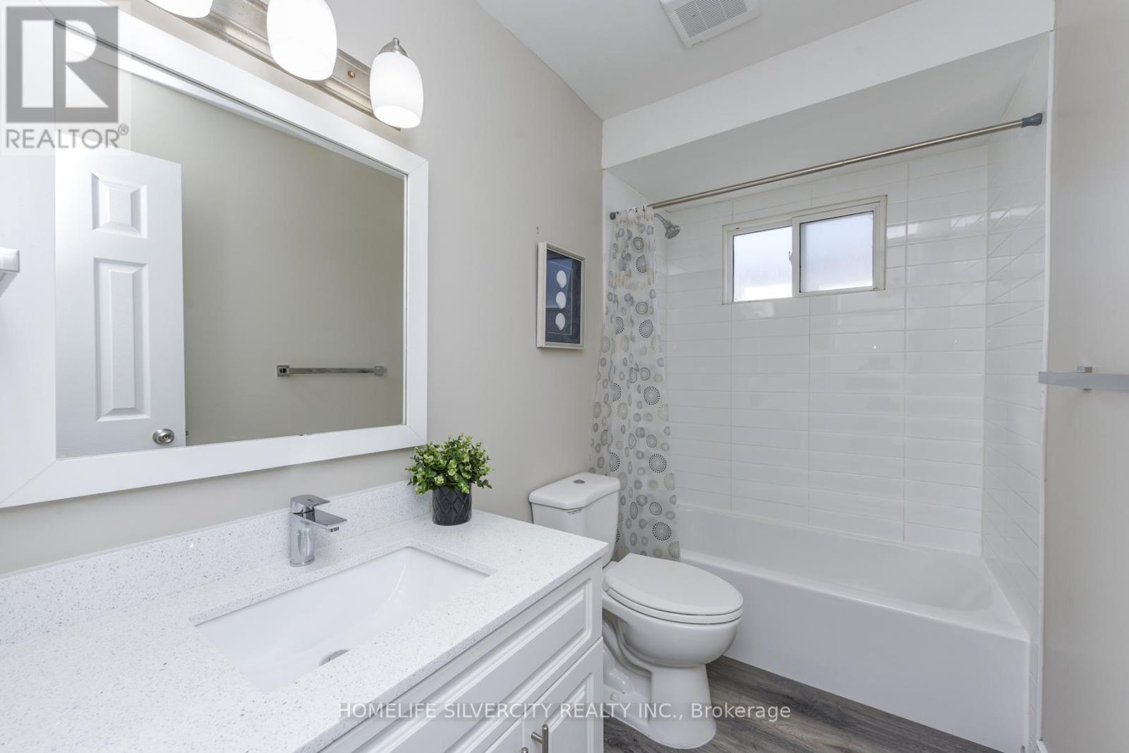 3701 Keenan Crescent, Mississauga, Ontario  L4T 3M1 - Photo 22 - W12484230