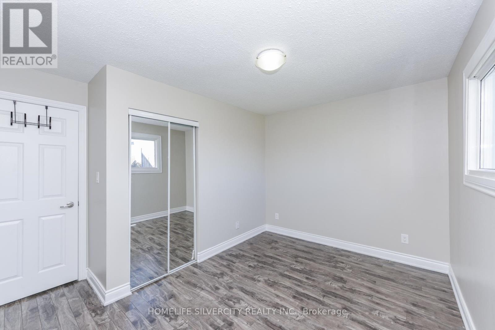 3701 Keenan Crescent, Mississauga, Ontario  L4T 3M1 - Photo 29 - W12484230