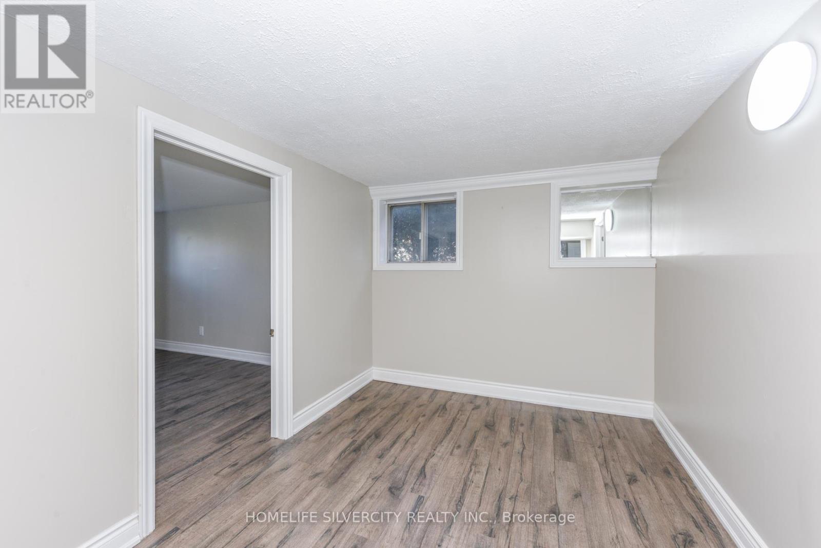 3701 Keenan Crescent, Mississauga, Ontario  L4T 3M1 - Photo 33 - W12484230