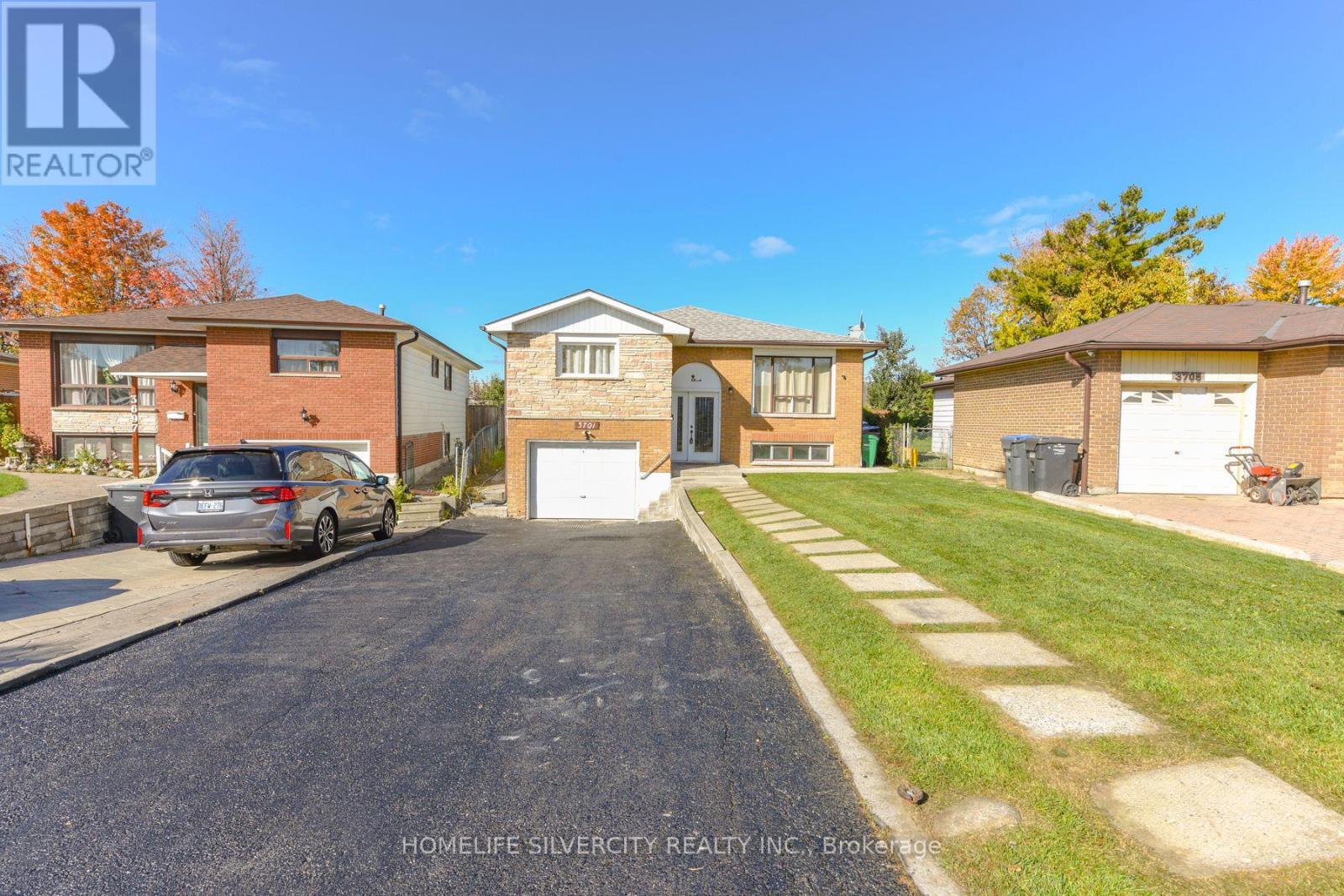3701 Keenan Crescent, Mississauga, Ontario  L4T 3M1 - Photo 47 - W12484230