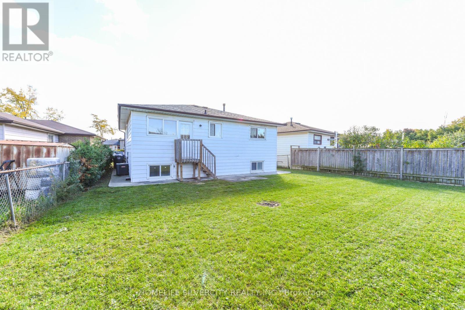 3701 Keenan Crescent, Mississauga, Ontario  L4T 3M1 - Photo 50 - W12484230