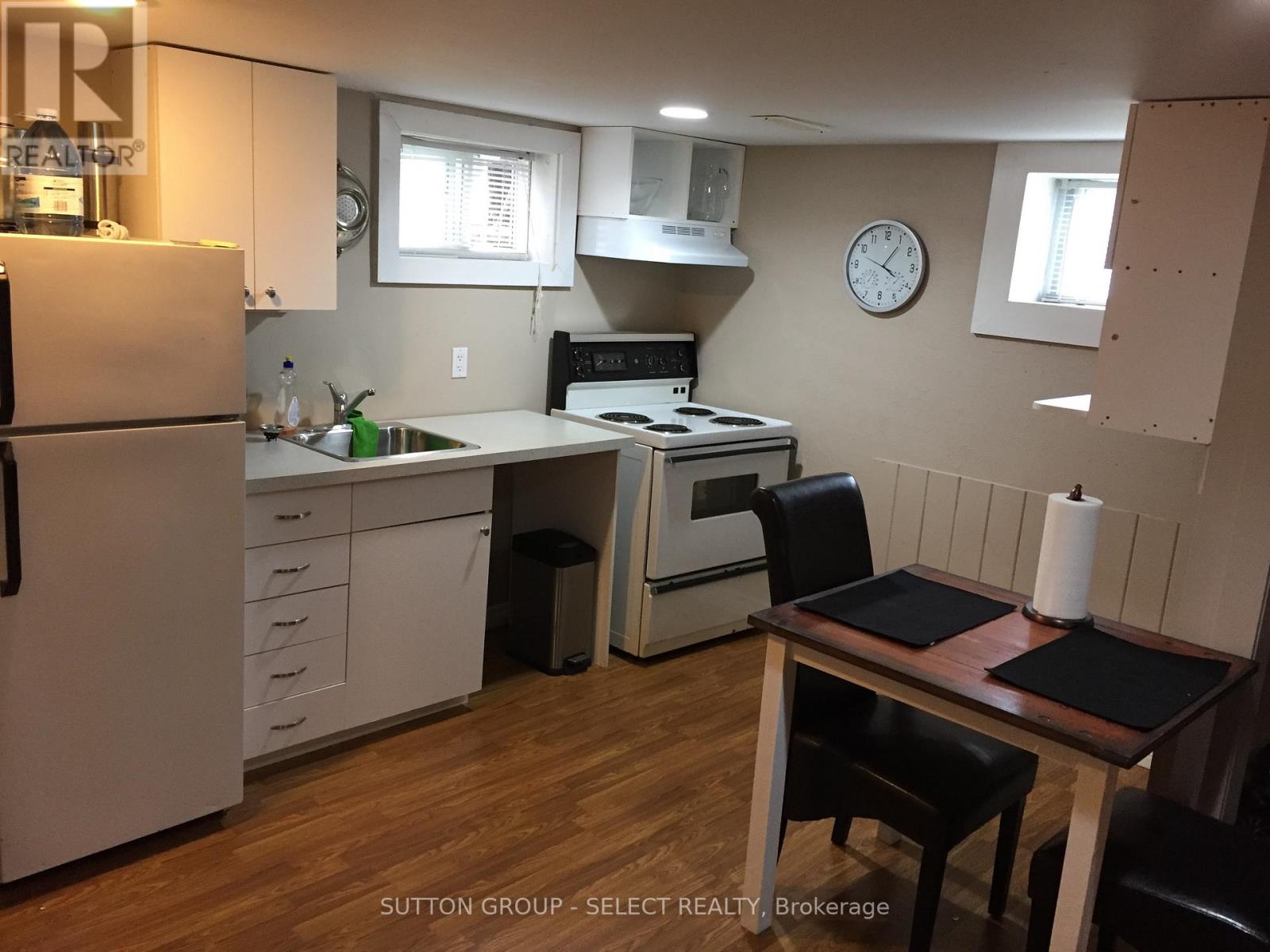 369 Boler Road, London South, Ontario  N6K 2K6 - Photo 10 - X12484301